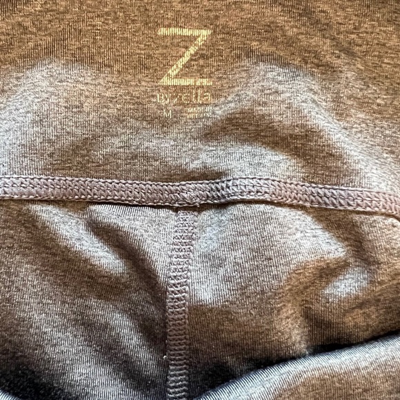 Zella Cropped Leggings - Picture 3 of 4